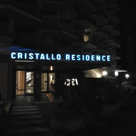아파트 Cristallo